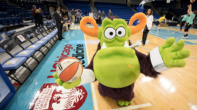 Remoc on the court of the Chicago Sky WNBA game