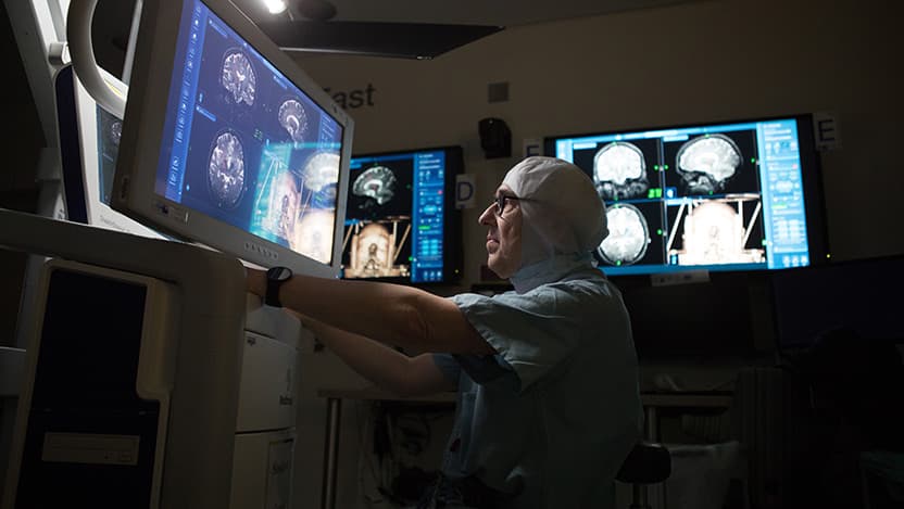 Dr. Peter Warnke in research lab