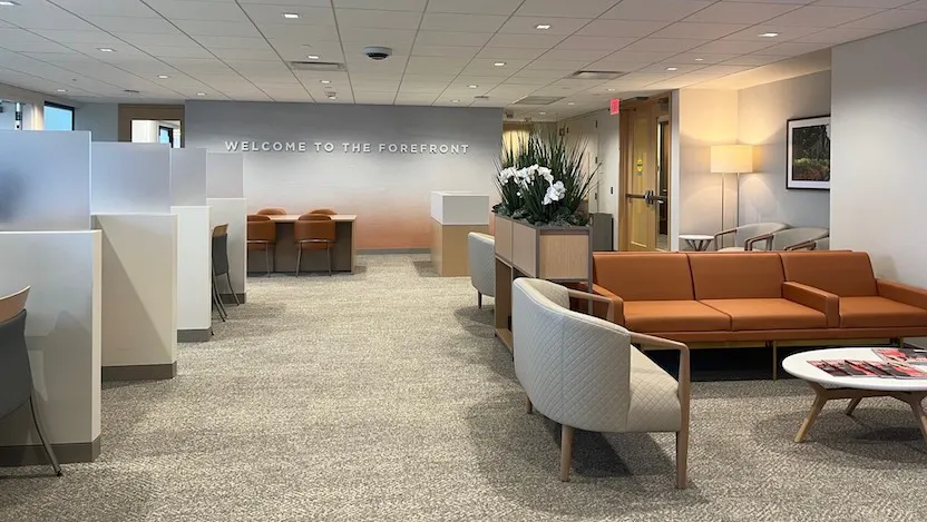 Interior photo of UChicago Medicine's new Northbrook office